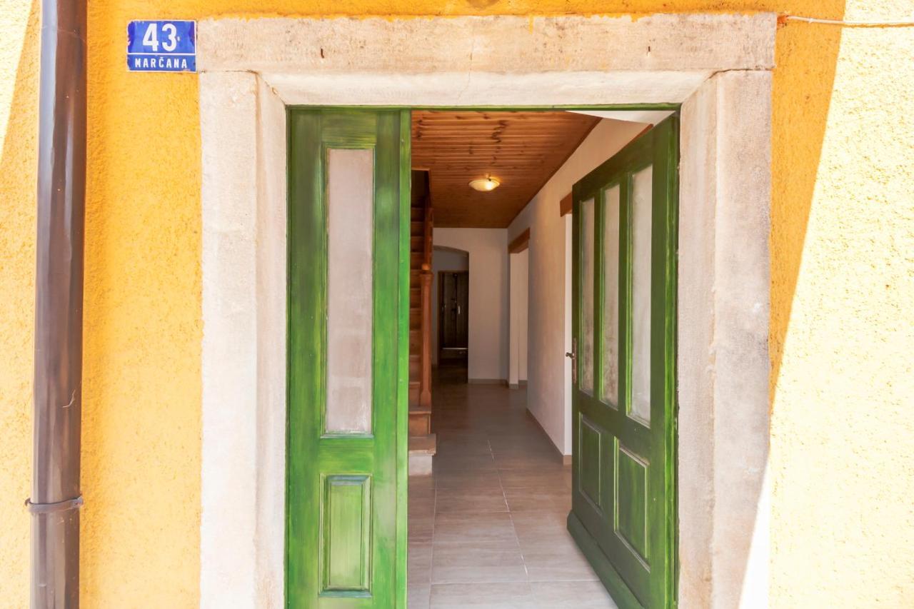 House Krizanic In Marcana, Istria, With 2 Apartments, Total 9 Guests المظهر الخارجي الصورة