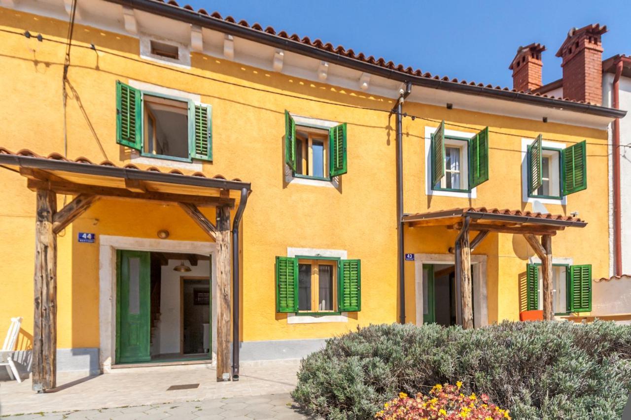 House Krizanic In Marcana, Istria, With 2 Apartments, Total 9 Guests المظهر الخارجي الصورة