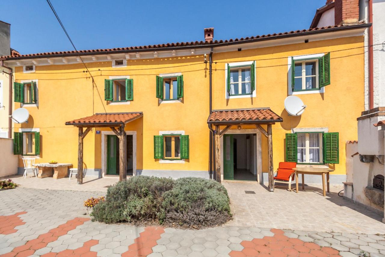 House Krizanic In Marcana, Istria, With 2 Apartments, Total 9 Guests المظهر الخارجي الصورة