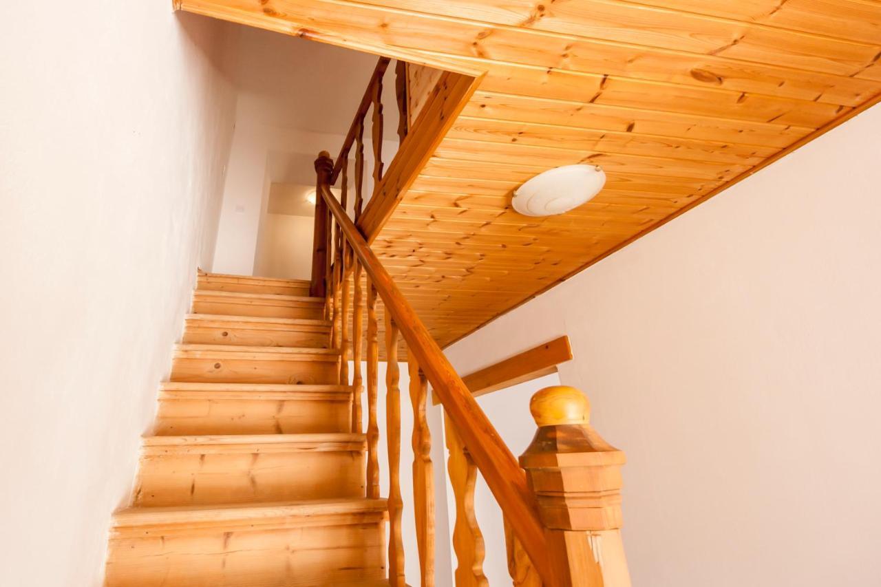 House Krizanic In Marcana, Istria, With 2 Apartments, Total 9 Guests المظهر الخارجي الصورة