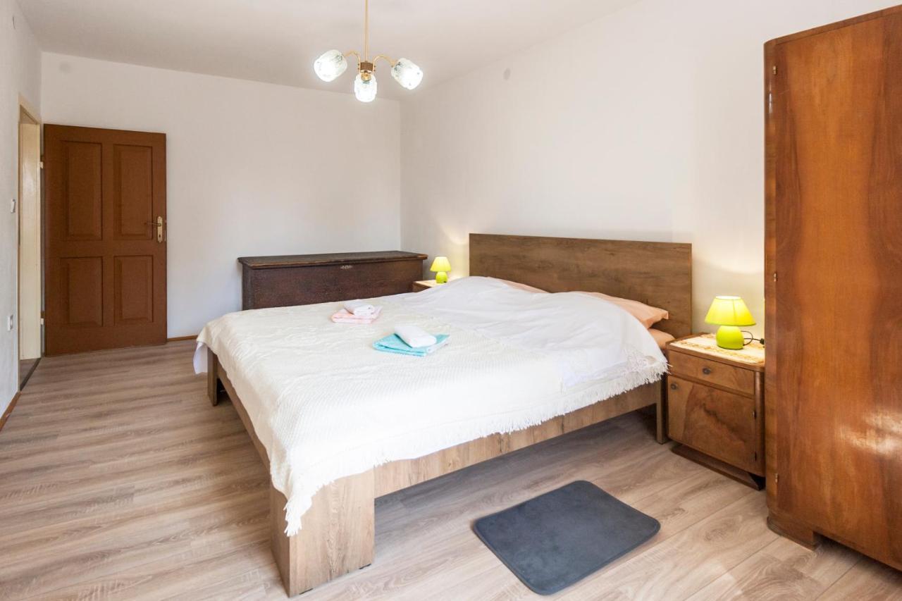 House Krizanic In Marcana, Istria, With 2 Apartments, Total 9 Guests المظهر الخارجي الصورة