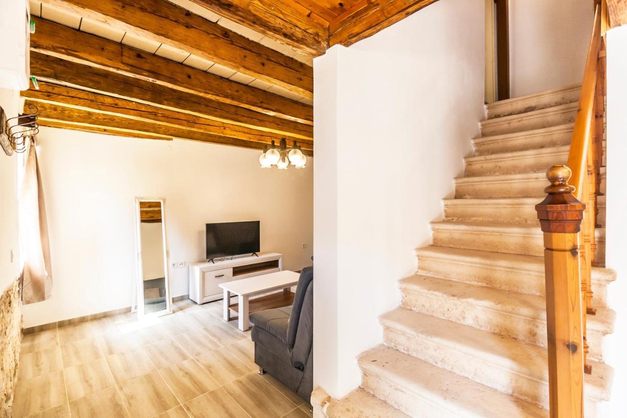 House Krizanic In Marcana, Istria, With 2 Apartments, Total 9 Guests المظهر الخارجي الصورة