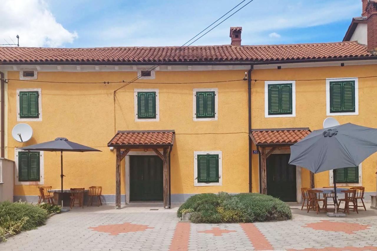 House Krizanic In Marcana, Istria, With 2 Apartments, Total 9 Guests المظهر الخارجي الصورة