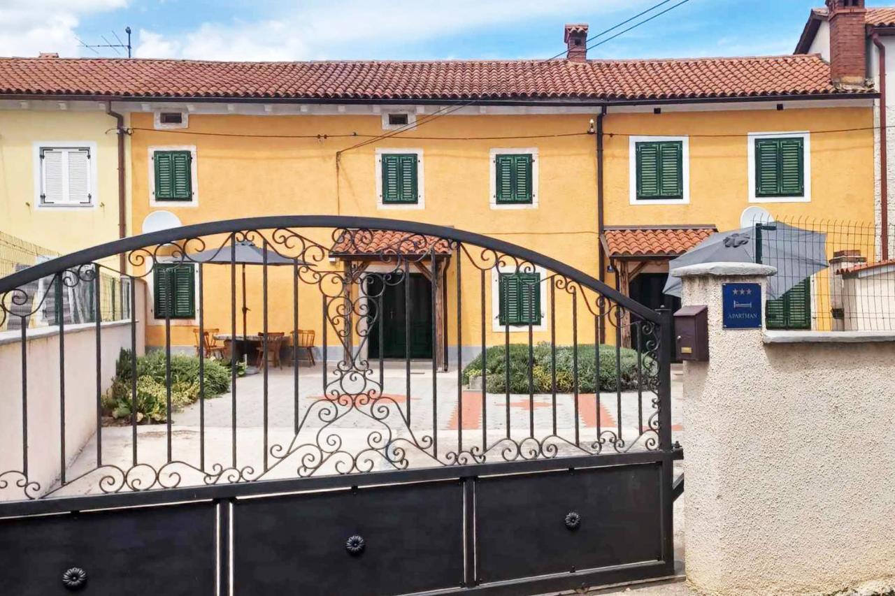 House Krizanic In Marcana, Istria, With 2 Apartments, Total 9 Guests المظهر الخارجي الصورة